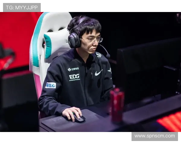 WE激战EDG巅峰对决燃爆全场荣耀与信念铸就青春之战