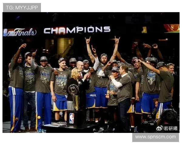 勇士与雷霆半决赛激战正酣谁能晋级总决赛争夺荣耀 勇士与雷霆半决赛激战正酣谁能晋级总决赛争夺荣耀